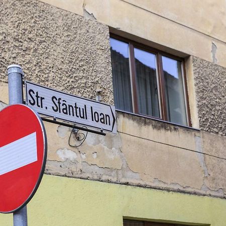Strada Muresenilor - Savas Apartament Брашов Екстериор снимка