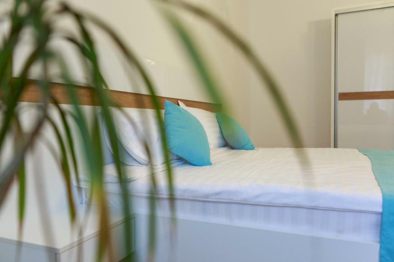 Strada Muresenilor - Savas Apartament Брашов Екстериор снимка